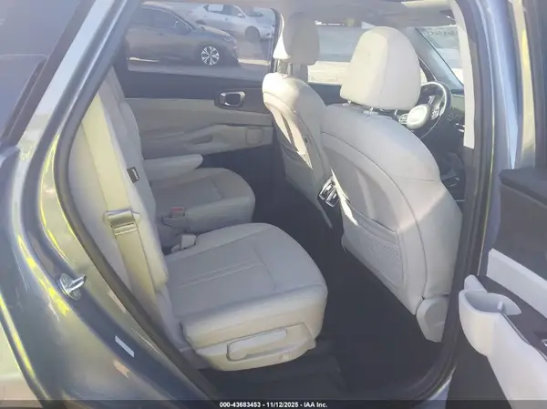 5XYRHDJF8SG345428 2025 KIA SORENTO - Image 8