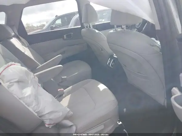5XYRHDJFXSG324953 2025 KIA SORENTO - Image 8