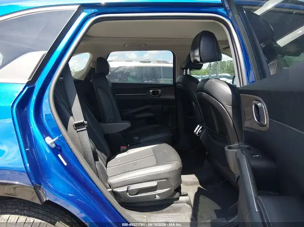 5XYRHDLF0MG025567 2021 KIA SORENTO - Image 8