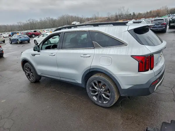 5XYRHDLF0MG068354 2021 KIA SORENTO - Image 2