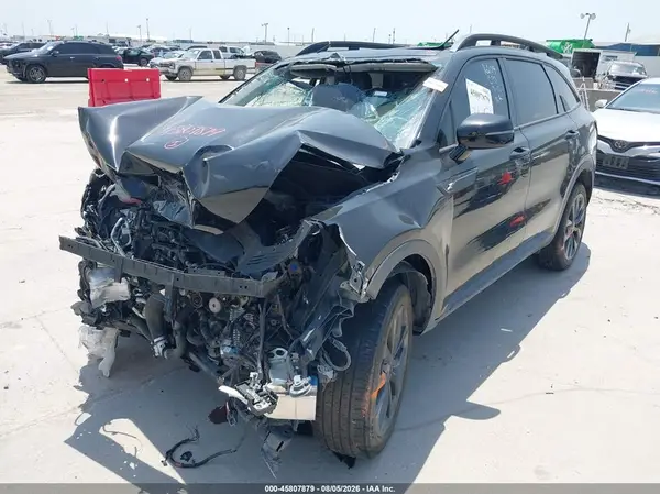 5XYRHDLF0PG184352 2023 KIA SORENTO - Image 2