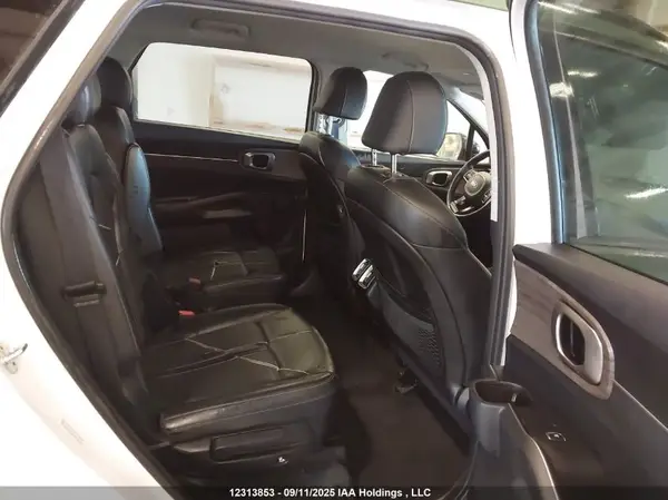 5XYRHDLF1MG047772 2021 KIA SORENTO - Image 8