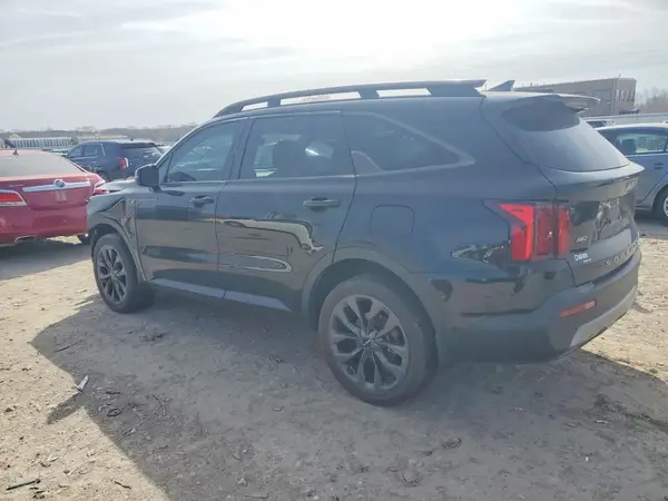 5XYRHDLF1NG106370 2022 KIA SORENTO - Image 2
