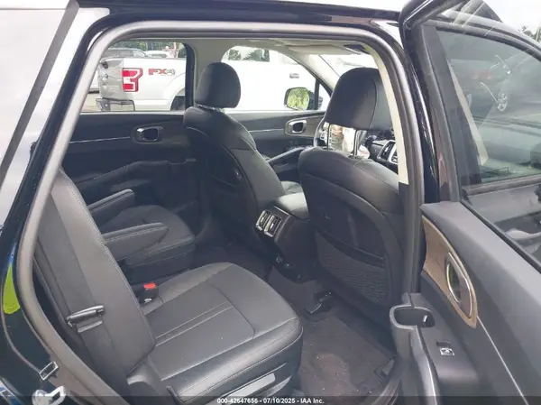 5XYRHDLF1PG163963 2023 KIA SORENTO - Image 8