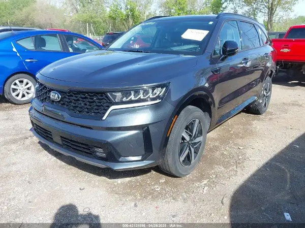 5XYRHDLF2MG068579 2021 KIA SORENTO - Image 2