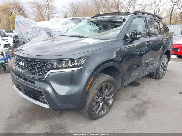 5XYRHDLF2NG117779 2022 KIA SORENTO - Image 2