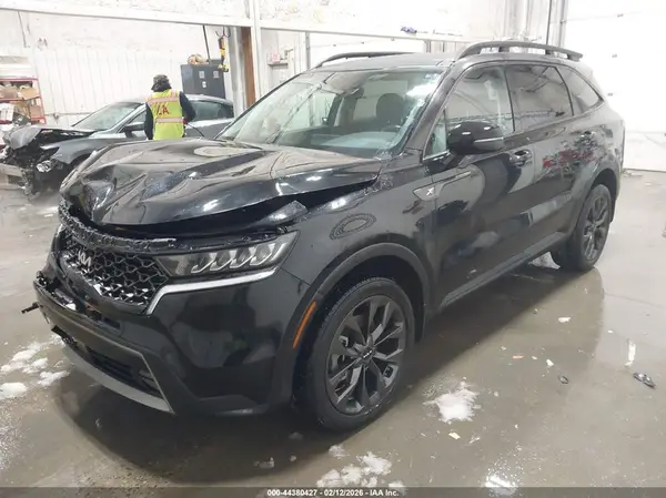 5XYRHDLF2NG144111 2022 KIA SORENTO - Image 2