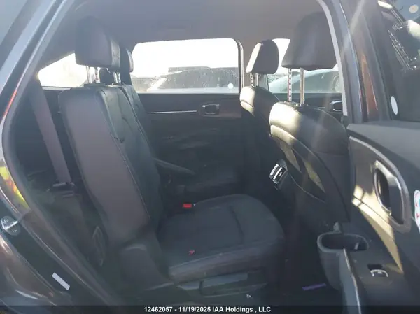 5XYRHDLF2PG246625 2023 KIA SORENTO - Image 8