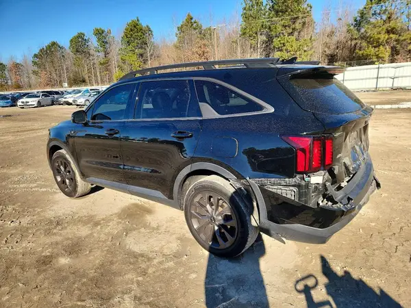 5XYRHDLF4MG064856 2021 KIA SORENTO - Image 2