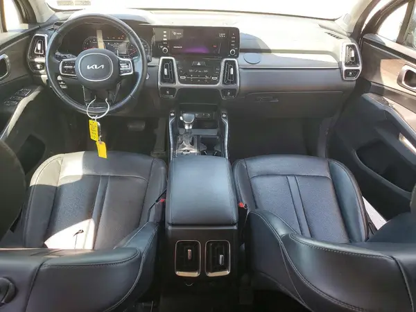 5XYRHDLF4NG086048 2022 KIA SORENTO - Image 8