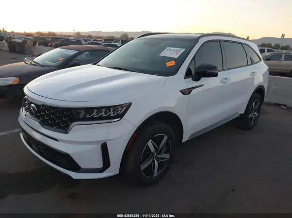 5XYRHDLF5MG060671 2021 KIA SORENTO - Image 2