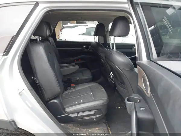 5XYRHDLF5NG153000 2022 KIA SORENTO - Image 8