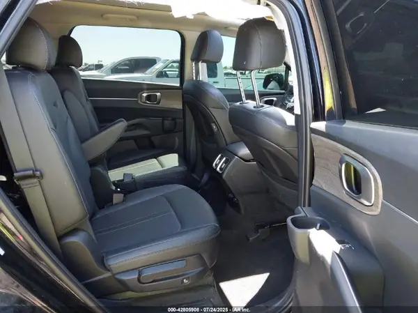 5XYRHDLF5PG217118 2023 KIA SORENTO - Image 8
