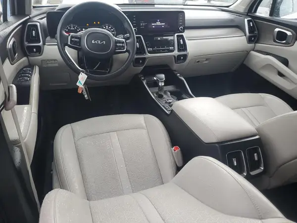 5XYRHDLF5PG228975 2023 KIA SORENTO - Image 8