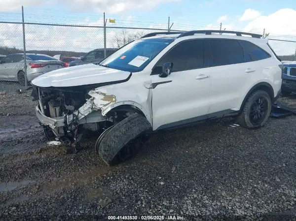 5XYRHDLF6NG079263 2022 KIA SORENTO - Image 2
