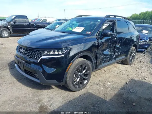 5XYRHDLF6PG218987 2023 KIA SORENTO - Image 2