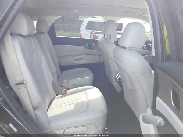 5XYRHDLF6PG218987 2023 KIA SORENTO - Image 8
