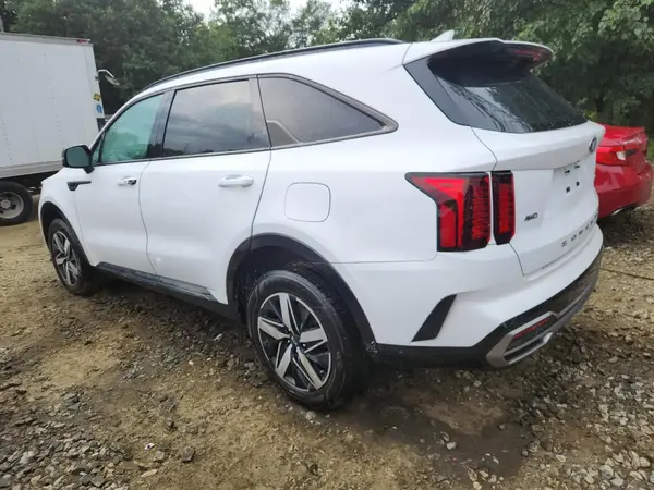 5XYRHDLF7MG059652 2021 KIA SORENTO - Image 2