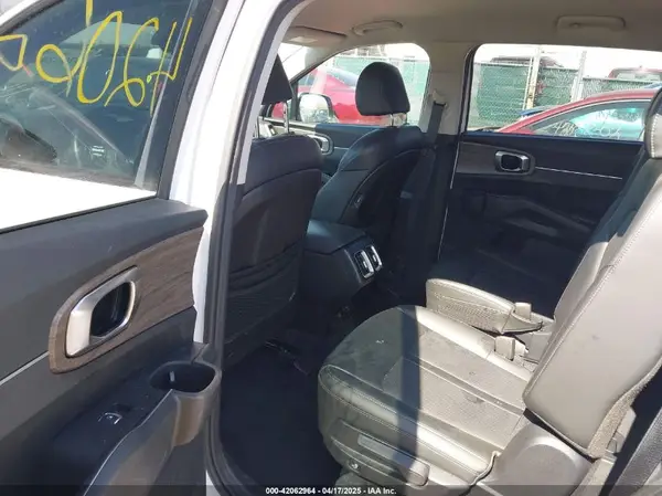 5XYRHDLF7MG059909 2021 KIA SORENTO - Image 8