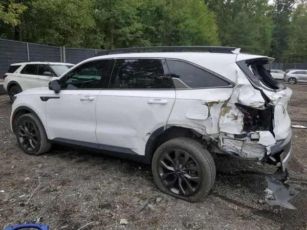 5XYRHDLF7MG068478 2021 KIA SORENTO - Image 2