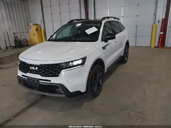 5XYRHDLF7NG104543 2022 KIA SORENTO - Image 2