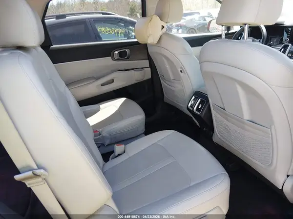 5XYRHDLF7NG136201 2022 KIA SORENTO - Image 8