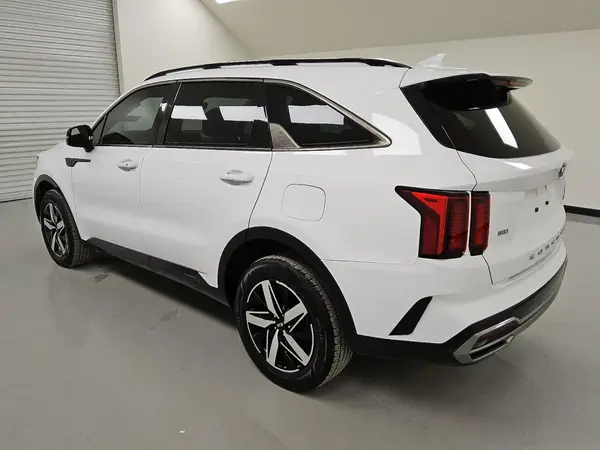 5XYRHDLF8MG009214 2021 KIA SORENTO - Image 2