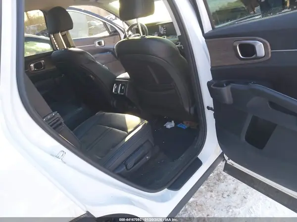 5XYRHDLF8MG025025 2021 KIA SORENTO - Image 8