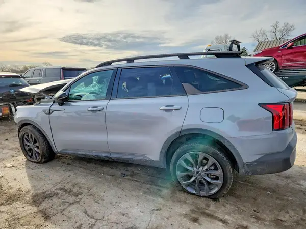 5XYRHDLF8NG148910 2022 KIA SORENTO - Image 2