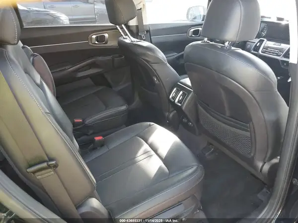 5XYRHDLF9NG077409 2022 KIA SORENTO - Image 8
