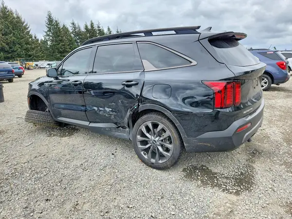 5XYRHDLF9PG180882 2023 KIA SORENTO - Image 2