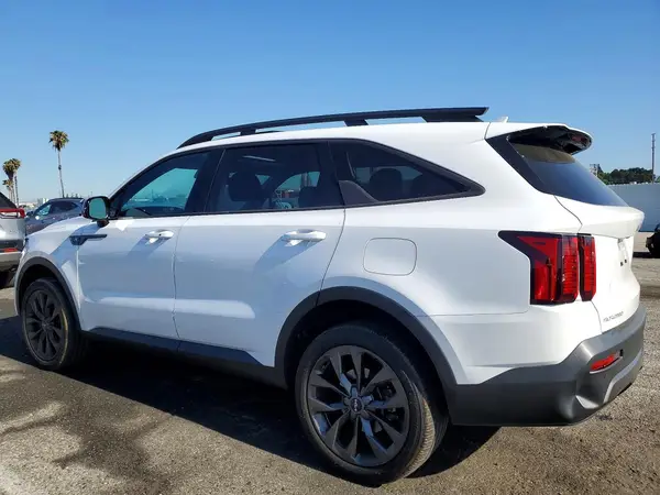 5XYRHDLF9PG184656 2023 KIA SORENTO - Image 2