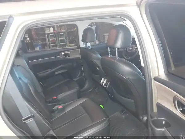 5XYRHDLFXMG045924 2021 KIA SORENTO - Image 8