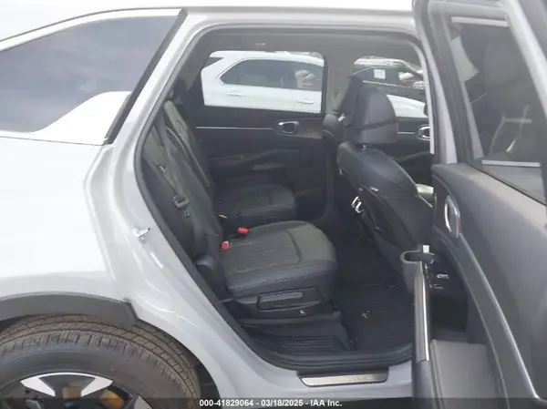 5XYRK4JF1SG323059 2025 KIA SORENTO - Image 8