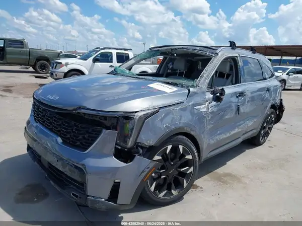 5XYRK4JF2SG360041 2025 KIA SORENTO - Image 2