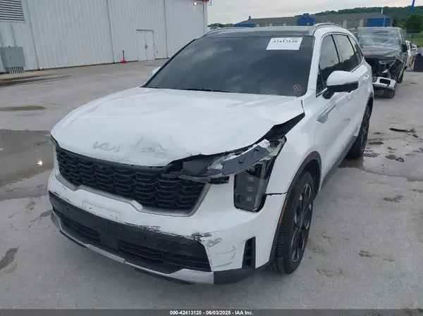 5XYRK4JFXRG304732 2024 KIA SORENTO - Image 2