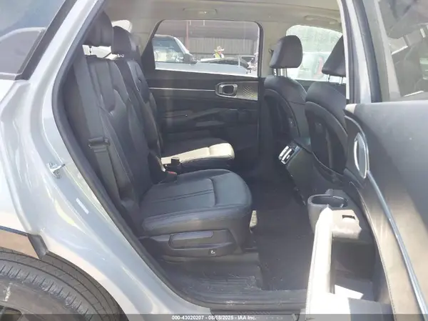 5XYRK4LF0NG130273 2022 KIA SORENTO - Image 8
