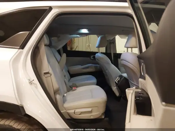 5XYRK4LF0NG159045 2022 KIA SORENTO - Image 8