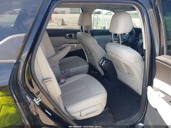 5XYRK4LF0PG242168 2023 KIA SORENTO - Image 8