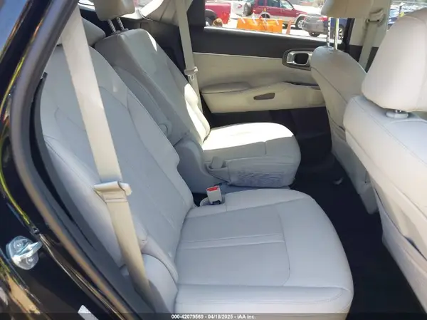 5XYRK4LF1MG035297 2021 KIA SORENTO - Image 8