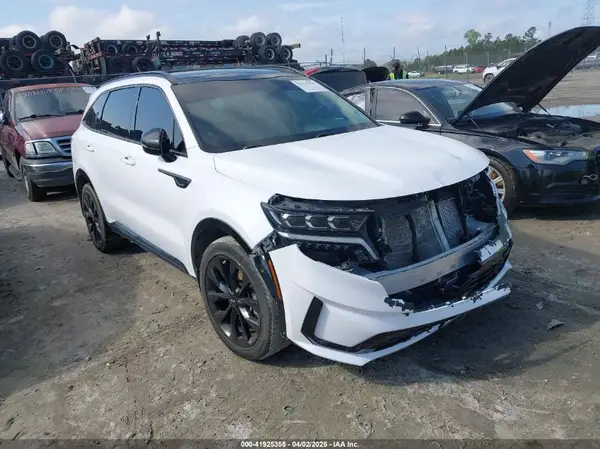 5XYRK4LF1MG037082 2021 KIA SORENTO - Image 1