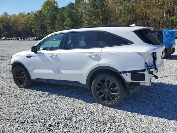 5XYRK4LF1MG057705 2021 KIA SORENTO - Image 2