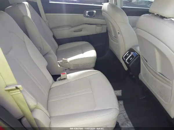 5XYRK4LF1NG104118 2022 KIA SORENTO - Image 8