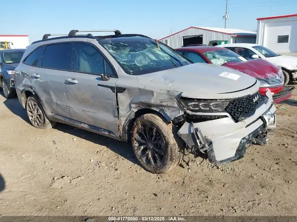 5XYRK4LF1NG106743 2022 KIA SORENTO - Image 1