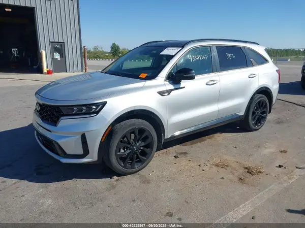 5XYRK4LF2MG030965 2021 KIA SORENTO - Image 2