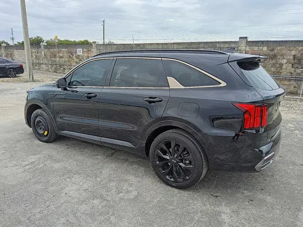 5XYRK4LF2MG059284 2021 KIA SORENTO - Image 2