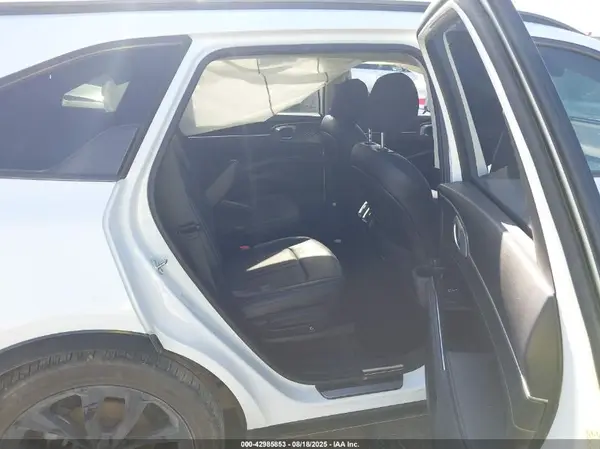 5XYRK4LF2NG120117 2022 KIA SORENTO - Image 8