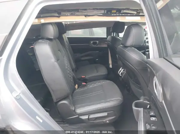 5XYRK4LF2NG136981 2022 KIA SORENTO - Image 8
