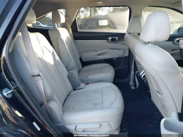 5XYRK4LF3MG043790 2021 KIA SORENTO - Image 8