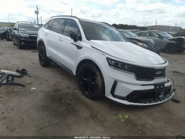 5XYRK4LF3NG085989 2022 KIA SORENTO - Image 1